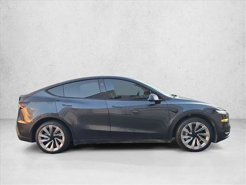 Used 2026 Tesla Model Y Long Range AWD/4WD image 4