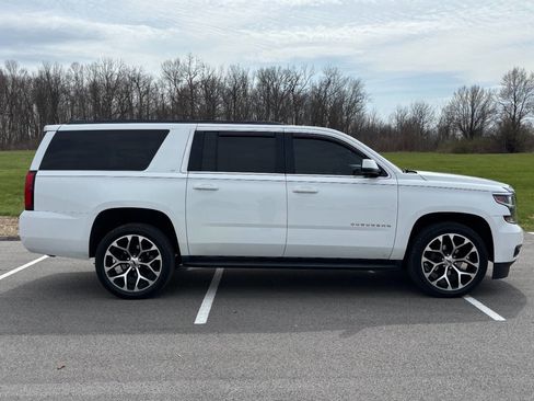 Used 2017 Chevrolet Suburban LT AWD/4WD image 2