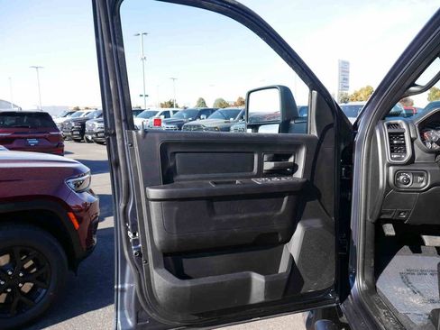 New 2026 RAM 2500 Tradesman AWD/4WD image 31