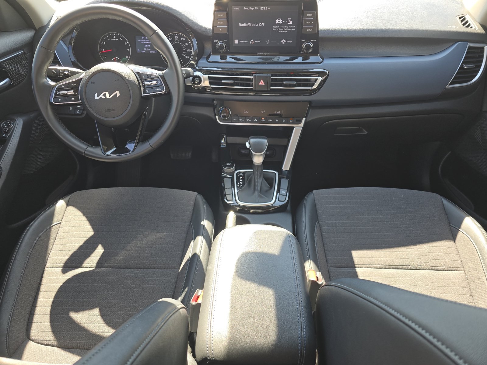 Used 2023 Kia Seltos S FWD image 26