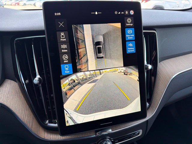 New 2027 Volvo XC60 B5 Plus AWD/4WD image 19