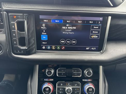 Used 2021 GMC Yukon Denali w/ LPO, Illumination Package image 16