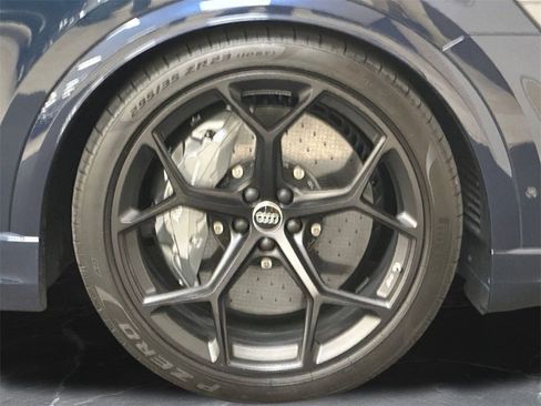 Used 2025 Audi RS Q8 performance image 37