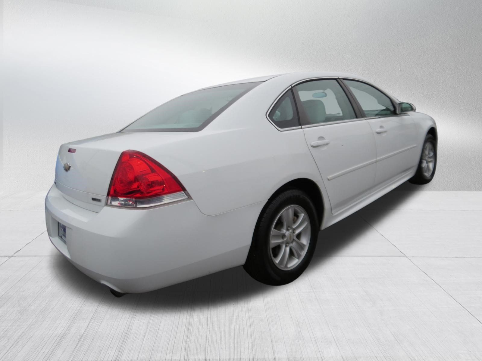 Used 2016 Chevrolet Impala Limited LS FWD image 6
