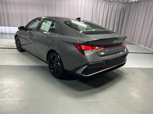 Used 2026 Hyundai Elantra Sport FWD image 5