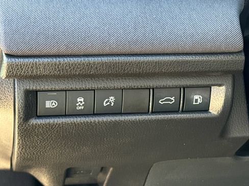 Used 2025 Toyota Camry LE w/ Convenience Package FWD image 21