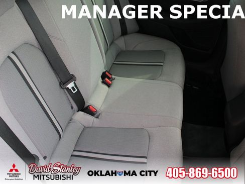 Used 2022 Hyundai Sonata SE w/ Preferred Accessory Package image 8