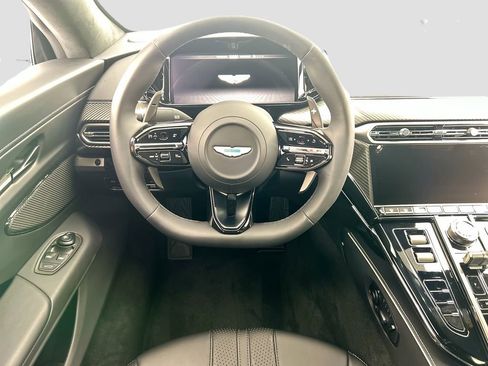 Used 2026 Aston Martin V8 Vantage Coupe RWD image 10