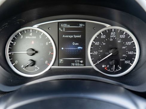 Used 2018 Nissan Sentra SR w/ Technology Package image 25