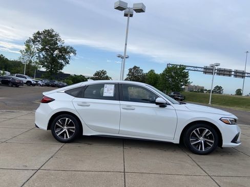 Used 2022 Honda Civic LX image 13