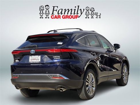 Used 2022 Toyota Venza Limited image 4