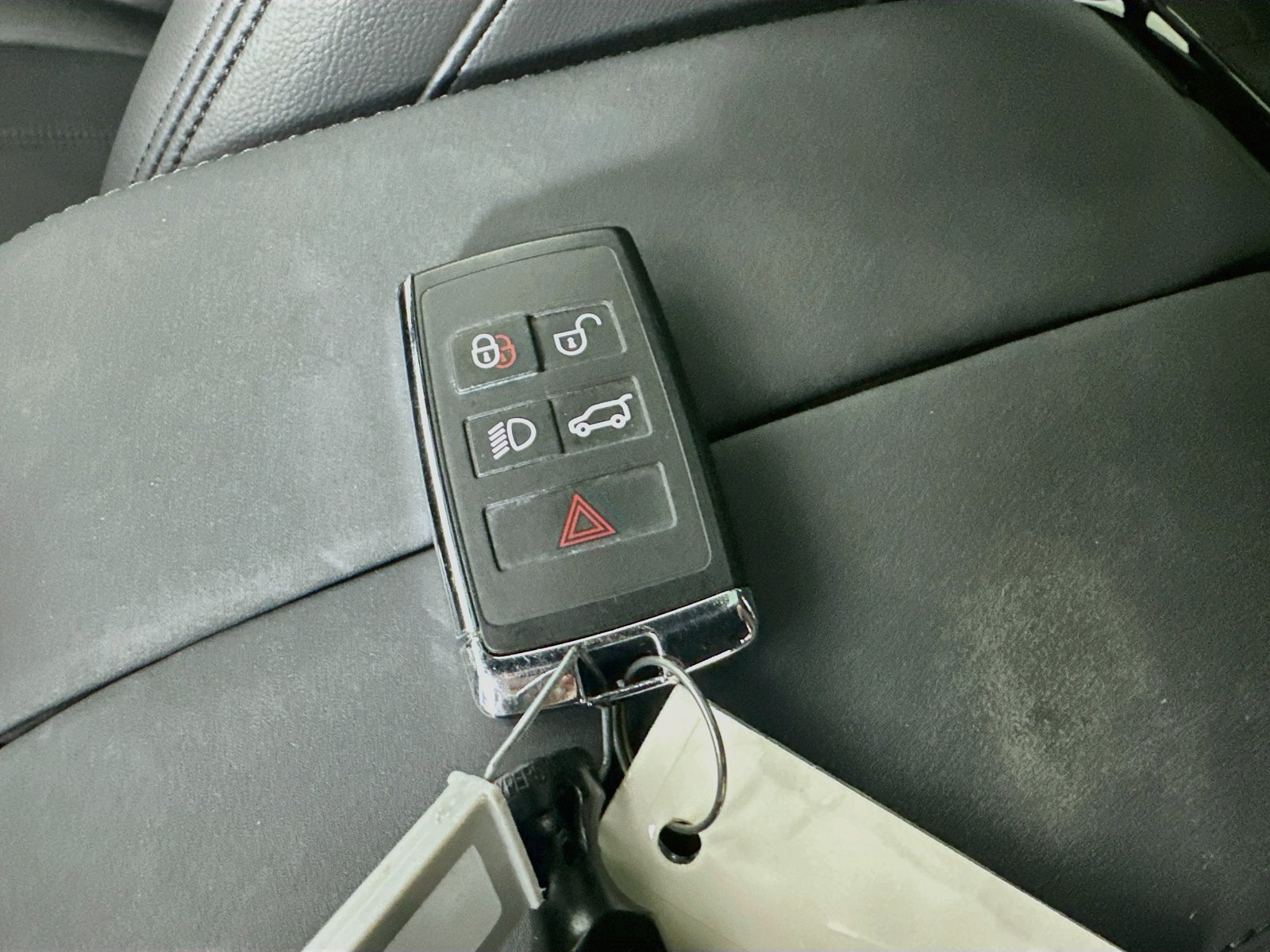Used 2026 Land Rover Range Rover Evoque S AWD/4WD image 29