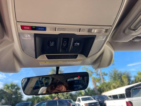 Used 2021 Subaru Forester Limited w/ Popular Package #3 AWD/4WD image 22