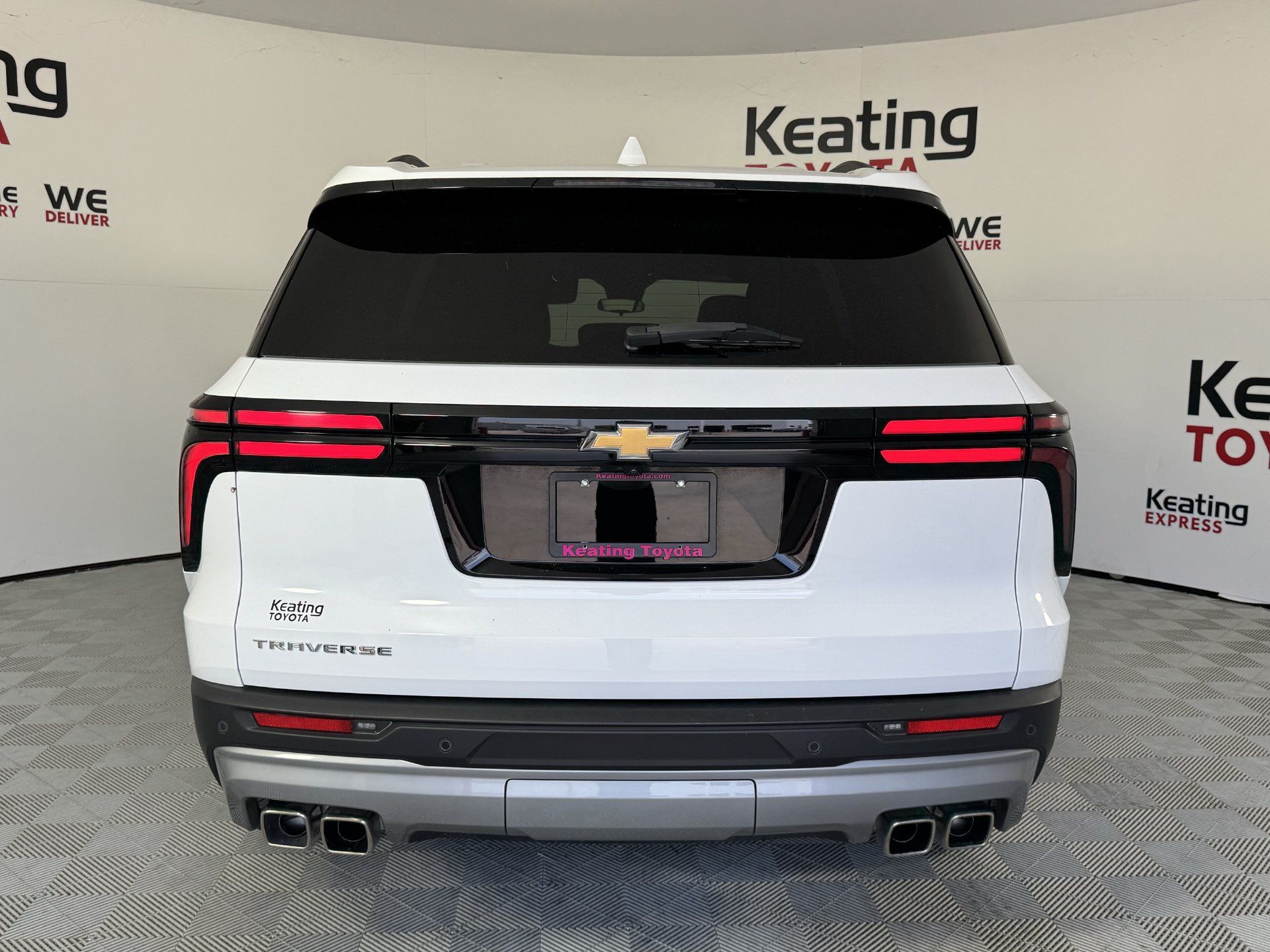 Used 2025 Chevrolet Traverse LT FWD image 6