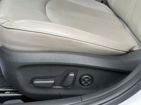 Used 2018 Hyundai Sonata Limited w/ Limited Ultimate Package 03 FWD image 18
