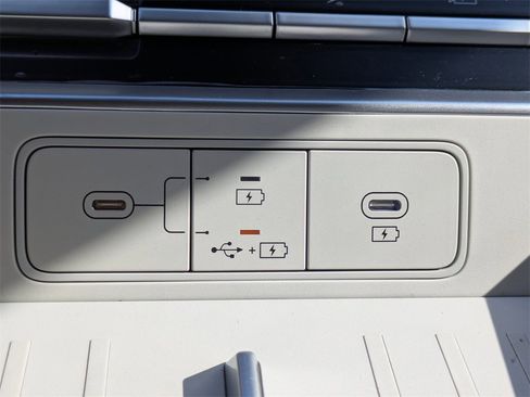 New 2026 Hyundai Santa Fe SE image 29