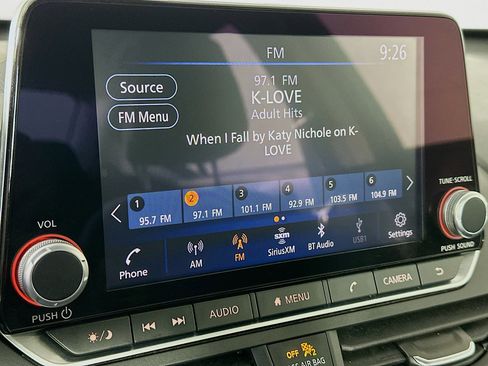 Used 2025 Nissan Altima 2.5 SV image 19