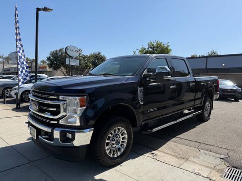 Used 2021 Ford F250 XLT w/ XLT Premium Package AWD/4WD image 6