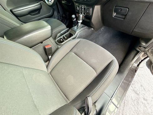 Used 2021 Jeep Wrangler Unlimited Rubicon 4xe w/ Cold Weather Group image 33