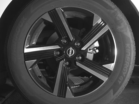 Used 2025 Nissan Sentra SV image 14