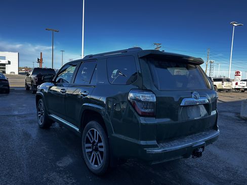 Used 2022 Toyota 4Runner Limited image 3