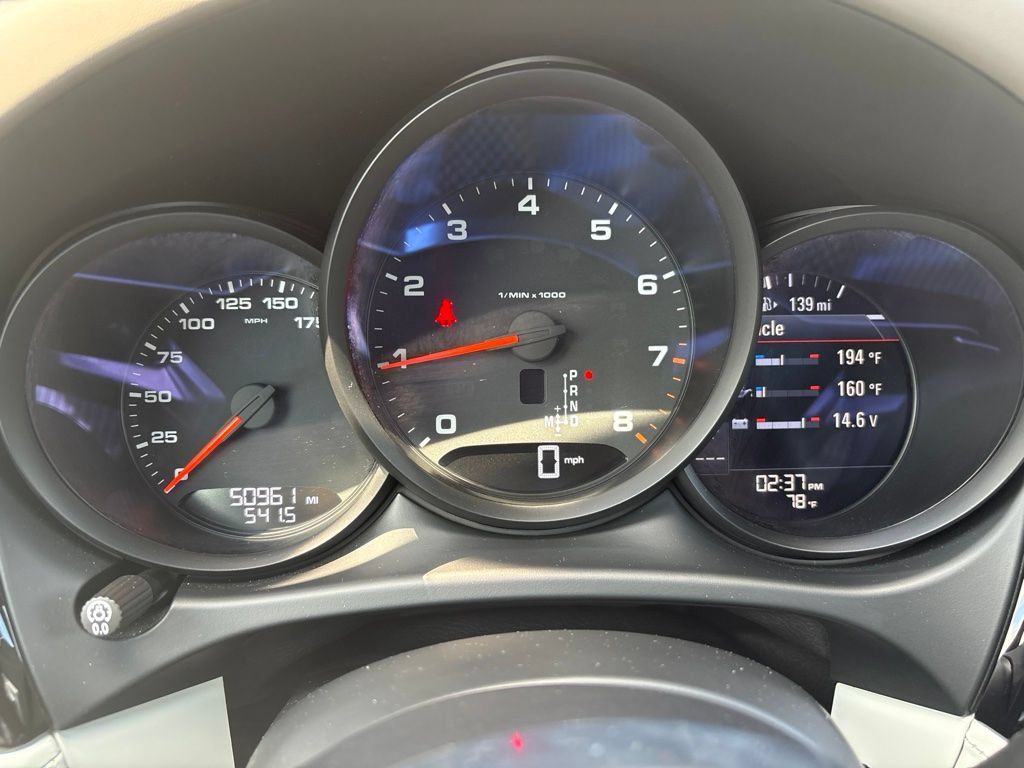 Used 2021 Porsche Macan AWD/4WD image 12