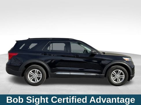 Used 2023 Ford Explorer XLT w/ Equipment Group 202A image 4