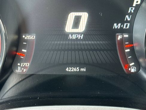 Used 2019 Dodge Challenger SRT Hellcat image 18