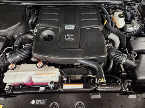 Used 2024 Lexus GX 550 w/ Accessory Package (Z1) image 52