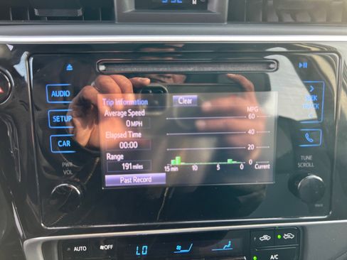 Used 2019 Toyota Corolla LE w/ Carpet Mat Package (TMS) image 23