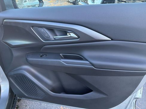 New 2026 Chevrolet Equinox EV LT image 24