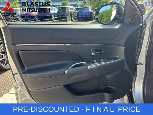 Used 2025 Mitsubishi Outlander Sport SEL AWD/4WD image 13