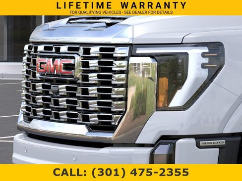 New 2026 GMC Sierra 3500 Denali w/ Denali Reserve Package AWD/4WD image 13