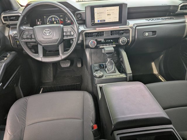 Used 2025 Toyota Tacoma SR5 AWD/4WD image 19