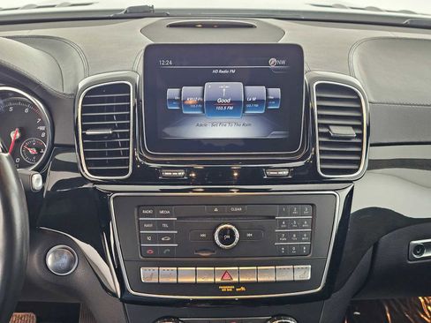 Used 2019 Mercedes-Benz GLS 550 4MATIC image 27