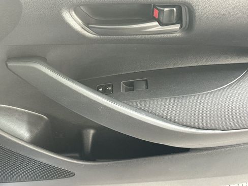Used 2024 Toyota Corolla LE FWD image 28