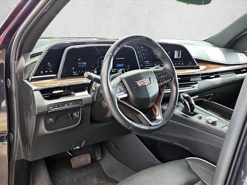 Used 2023 Cadillac Escalade Premium Luxury AWD/4WD image 25