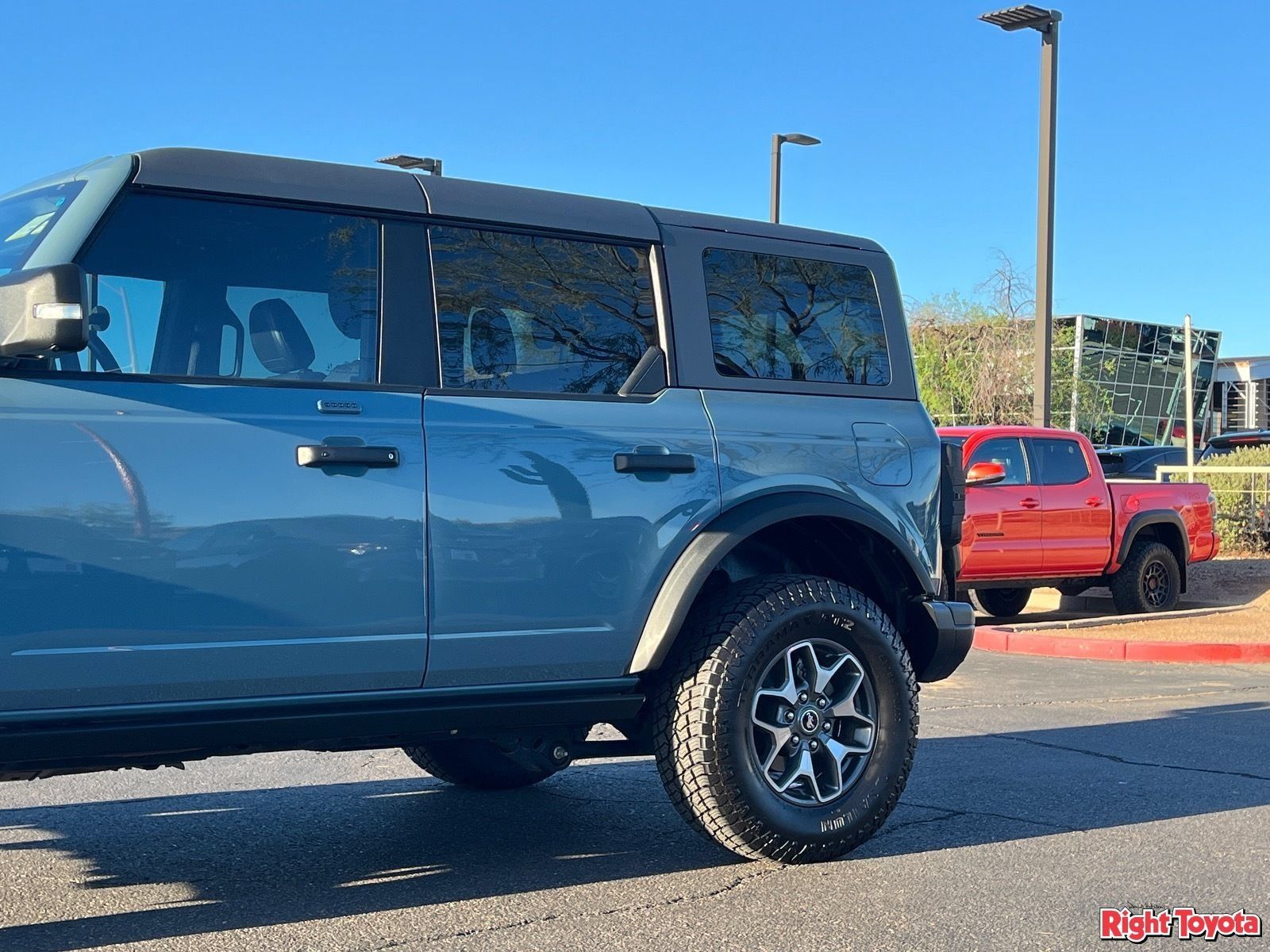 Used 2023 Ford Bronco Badlands AWD/4WD image 9