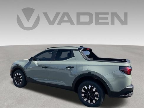 New 2027 Hyundai Santa Cruz SE FWD image 3
