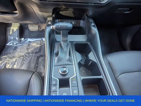 Used 2025 Kia Sorento S image 26