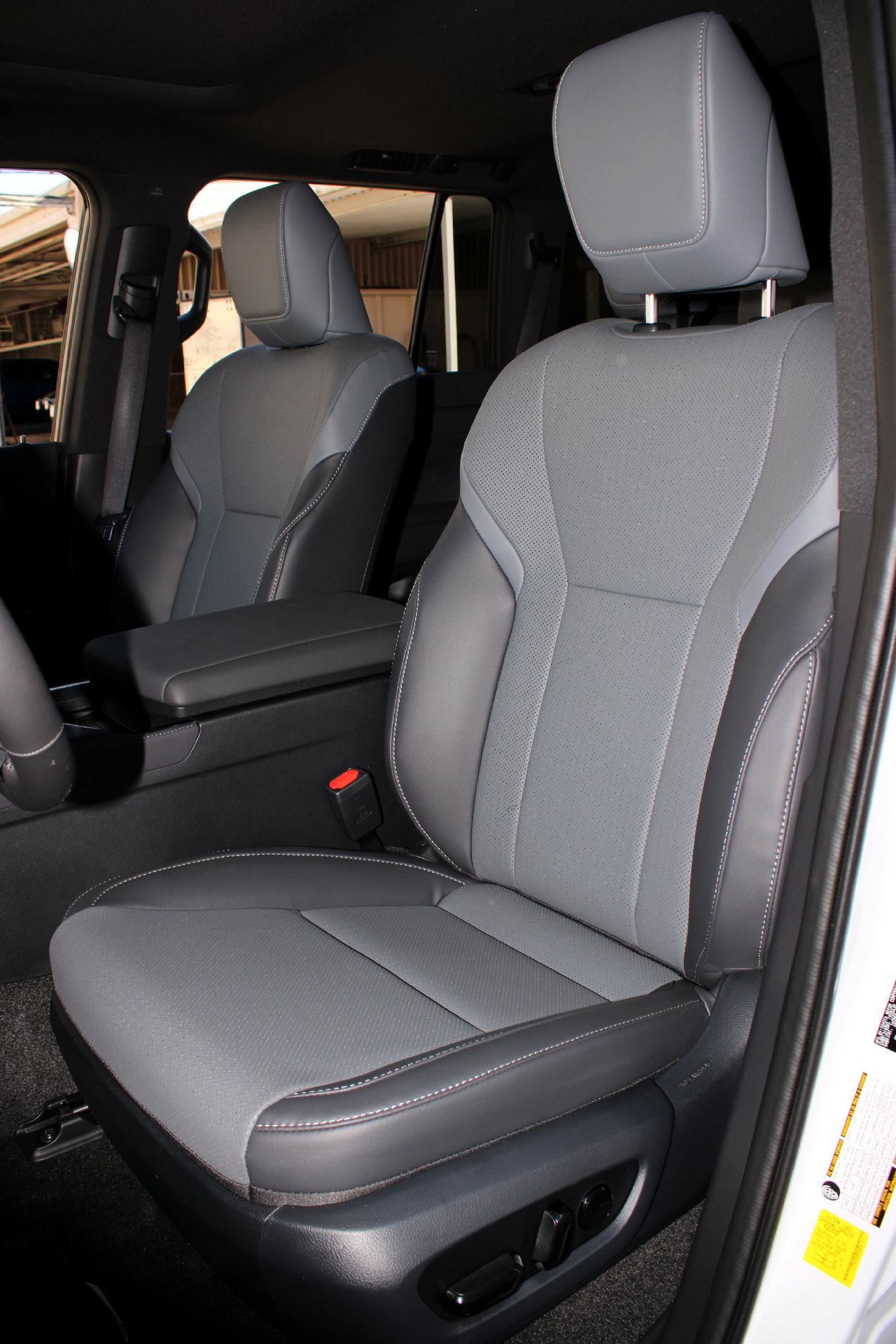 Used 2026 Lexus GX 550 AWD/4WD image 9