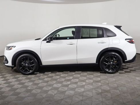 Used 2025 Honda HR-V Sport image 16