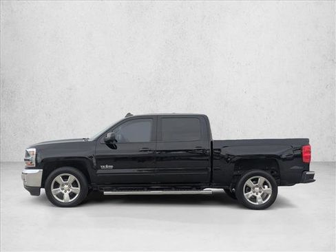 Used 2018 Chevrolet Silverado 1500 LT w/ Texas Edition image 8