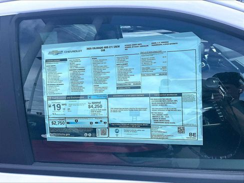 New 2025 Chevrolet Colorado Z71 image 18