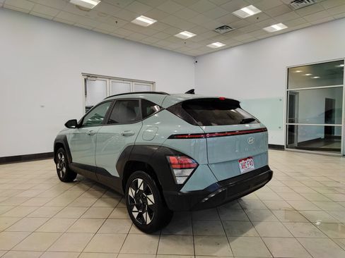 Used 2024 Hyundai Kona SEL AWD/4WD image 5