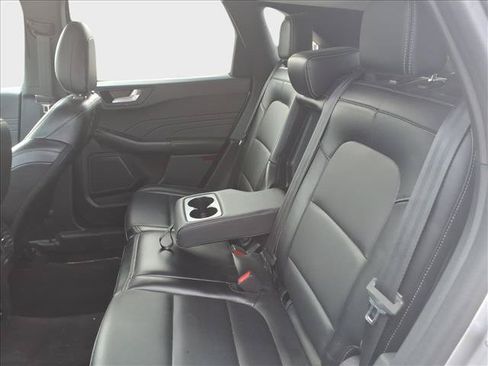 Used 2024 Ford Escape Platinum AWD/4WD image 29
