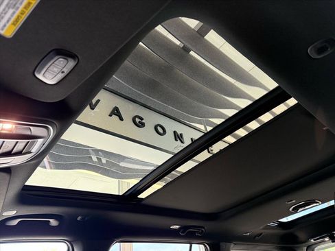 New 2026 Jeep Grand Wagoneer 4WD image 12