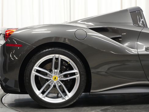 Used 2017 Ferrari 488 Spider RWD image 46