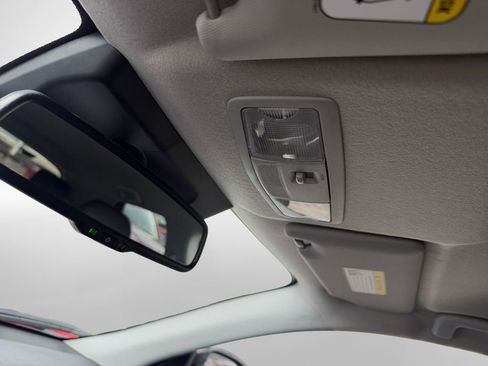 Used 2026 Mitsubishi Outlander Sport SE AWD/4WD image 12