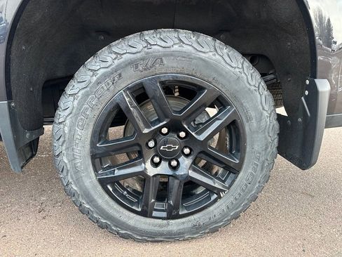 Used 2023 Chevrolet Silverado 1500 Custom image 41